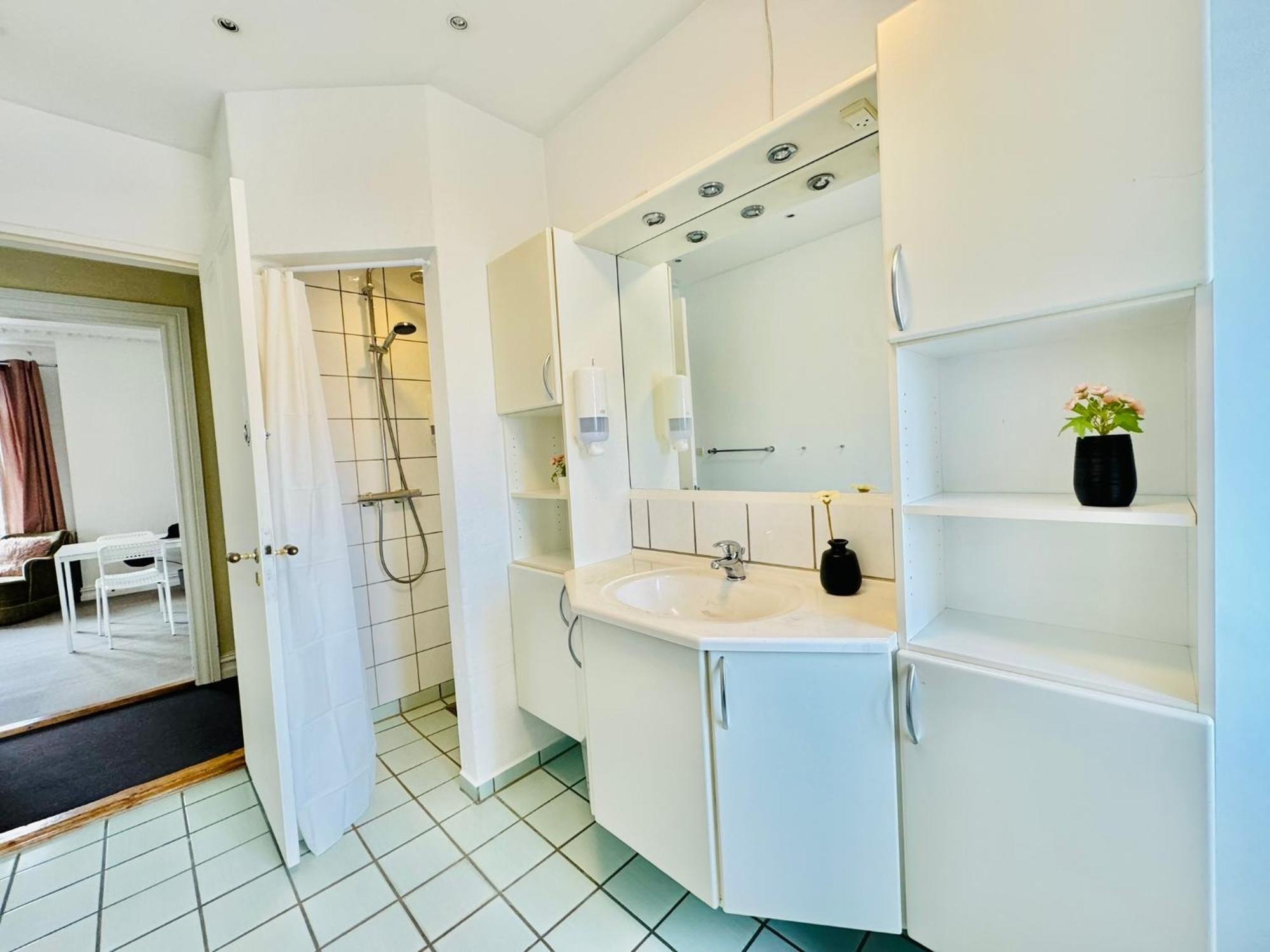 Aday - Villa Firenze - 2 Bedrooms Bright Apartment Aalborg Exterior foto